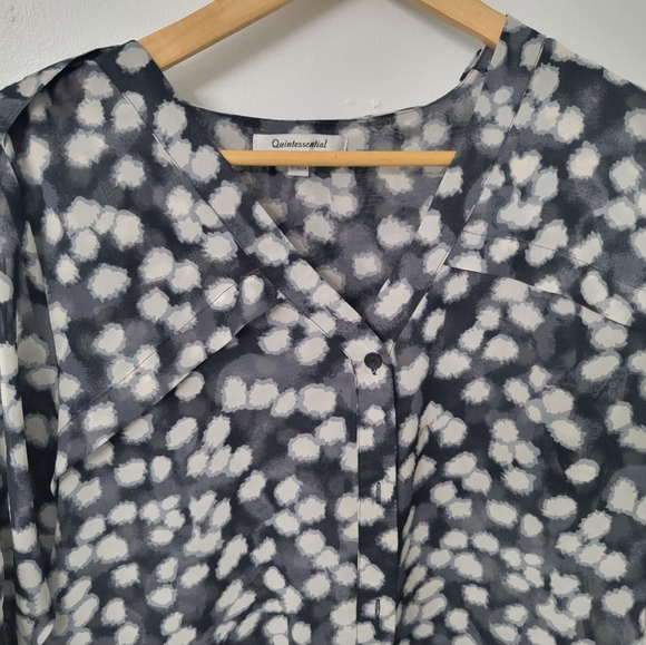 Women's Quintessential Black & Grey Roll Tab Sleeve Sheer Blouse Size Medium - Picture 3 of 13